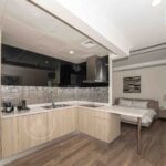 VB 19 1507 - Studio - Balcony (1)