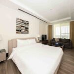 VB 19 1507 - Studio - Balcony (3)